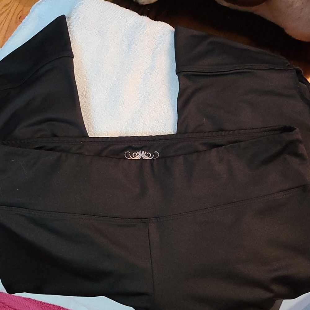 Capri work out pants
